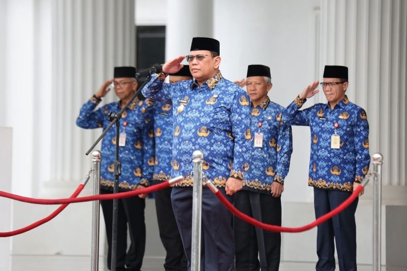 Pekan terakhir Pj Gubernur Banten Damenta menjadi Pembina Apel bersama seluruh pegawai dilingkungan Pemerintah Provinsi Banten