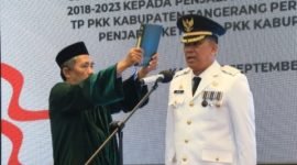 Dr Andi Ony saat dilantik sebagai Penjabat Bupati Tangerang 17 bulan lalu oleh PJ Gubernur Al Muktabar 