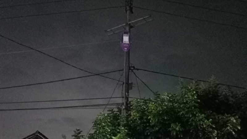 Lampu PJU sepanjang Jalan Raya Jambe sampai ke Solong Tipar Raya Kecamatan yang sebelumnya menurut laporan padam sudah 2 bulan kini kembali hidup setelah melaporkan telpon layanan darurat 112 atau ke No Wa 085922205112