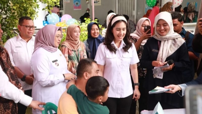 Kunjungan Kerja Wamendukbangga/BKKBN Ratu Isyana melihat langsung kesiapan kerjasama pihaknya mendukung Program Makan Bergizi Gratis (MBG) bagi Ibu Hamil Ibu Menyusui dan Baduta