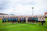 Usai peresmian berpose bersama di Lapangan Stadion Indomilk Arena Kabupaten Tangerang