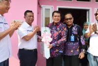 Bupati Tangerang Moch Maesyal Rasyid serahkan simbolis bantuan CSR PIK berupa Bedah rumah dan isinya kepada anak yatim di 6 kecamatan se-Kabupaten Tangerang