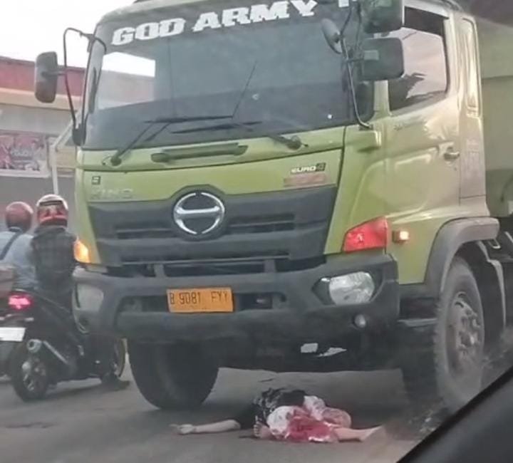 Kecelakaan truk besar di Jalan Adiyasa Munjul yang menewaskan ibu-ibu warga Desa Pematang Kecamatan Tigaraksa pada Senin 10 Maret 2025