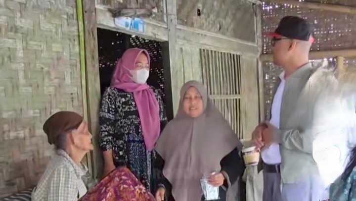 Berawal kunjungan Tim Broron ke Kediaman Nenek Entin (90 thn) Lansia warga Kp Salimah Desa Sukamanah Kecamatan Jambe Kabupaten Tangerang