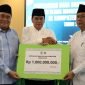 Bupati Tangerang menyerahkan simbolis bantuan dana hibah MUI sebesar Rp 1 Milyar untuk MUI Kabupaten dan 29 MUI kecamatan, Rabu (27/03/2025)