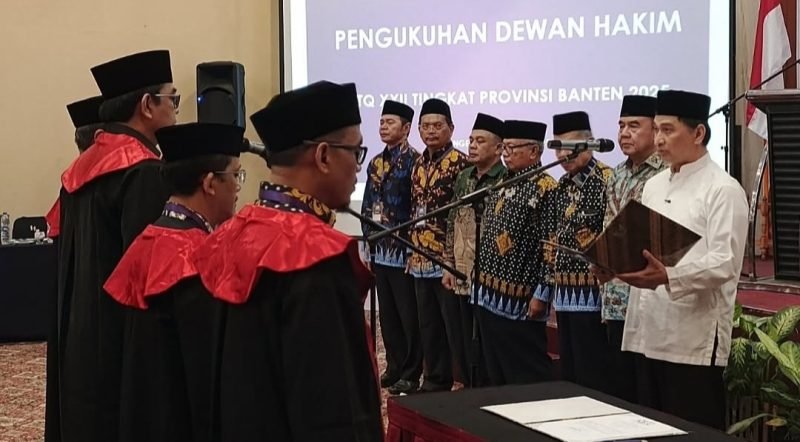 Prosesi Pengukuhan Dewan Hakim MTQ ke-XXII Tingkat Provinsi Banten oleh Wagub Banten Dimyati Natakusumah 