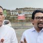Kadis LHK Fachrul Rozi bersama Deden Syukron Lawyer Pemkab Tangerang saat memberikan keterangan Pers seputar penanganan sampah di TPA Jatiwaringin 