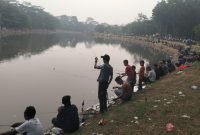 Para Pemancing kecewa ikan emas yang disebar 3 ton di Danau Pemkab Tangerang sulit dipancing