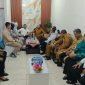 Menteri Kemdukbangga/ BKKBN bersama Bupati Tangerang berdialog dengan stakeholder saat meninjau SPPG dan Luncurkan Pelayanan KB Serentak di Kecamatan Tigaraksa