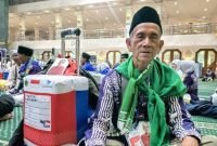 Sukanta (96) Jamaah Haji tertua asal Kecamatan Balaraja Kabupaten Tangerang saat diwawancarai di Masjid Agung Al-Amjad, Kabupaten Tangerang, Banten, Sabtu 10 Mei 2025 (foto ; Tribuntangerang.com) 