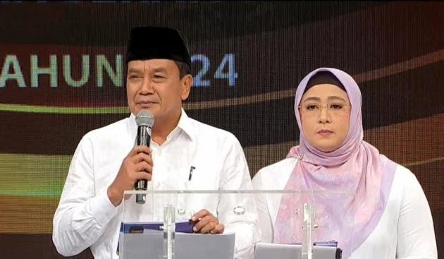 Bupati Tangerang Maesyal Rasyid bersama Wakil Bupati Tangerang Intan Nurul Hikmah 