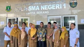 Gubernur Banten meninjau SPMB di SMAN 1 Kota Serang, Senin 16 Juni 2025 (Foto : Adminprov Banten)