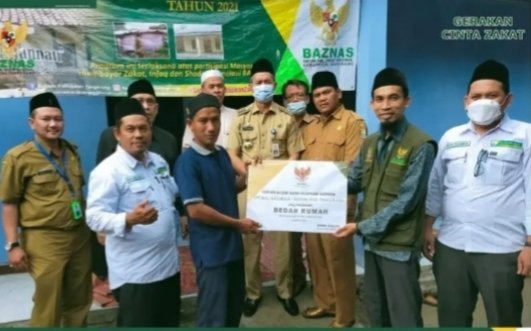 Salah satu program unggulan Baznas Kabupaten Tangerang dana hasil pengumpulan zakat digunakan untuk Rehabilitasi Rumah Tidak Layak Huni (Rutilahu) yang nilai per-unit rumah infonya mencapai Rp 25 juta.