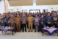Peserta PKP Provinsi Banten berpose bersama Bupati Tangerang Maesyal Rasyid usai seremoni penerimaan kegiatan di GSG Pemkab Tangerang, Selasa 15 Juli 2025