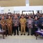 Peserta PKP Provinsi Banten berpose bersama Bupati Tangerang Maesyal Rasyid usai seremoni penerimaan kegiatan di GSG Pemkab Tangerang, Selasa 15 Juli 2025