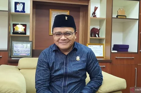 Kholid Ismail Wakil Ketua DPRD Kabupaten Tangerang Fraksi PDI-P 