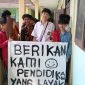 Aksi Demo Siswa SMK Swasta Al Anshor Cirarab Kecamatan Legok Kabupaten Tangerang 