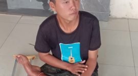 Kefin (23 tahun) remaja tuna grahita yang mengalami cacat kakinya karena kecelakaan beberapa waktu lalu itu butuh solusi konkrit karena seringkali melakukan aksi nekat menghalangi jalan untuk mengemis