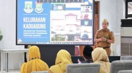 Lurah Kaduagung tampil pemaparan dalam Lomba Kelurahan Tingkat Nasional 