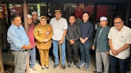 Usai acara Wakil Bupati Tangerang Intan Nurul Hikmah berpose bersama dengan perwakilan pedagang pasar cisoka