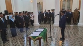 Pelantikan 23 Pejabat Eselon II Provinsi Banten oleh Gubernur Banten Andra Soni (Foto ; detik.com)