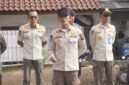 Ana Supriyatna Kasatpol PP Kabupaten Tangerang memimpin langsung penertiban PKL Kawasan Bitung Kecamatan Curug (Sumber Foto; Kominfo Kabupaten Tangerang)