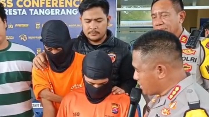 Wawancara tersangka pelaku Pembunuhan dipinggir jalan Kp Jantungeun Desa Mekarsari Kecamatan Jambe oleh Kapolresta Tangerang 