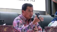 Bupati Tangerang Moch Maesyal Rasyid 