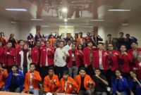 Berpose bersama usai acara