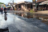 Jalan rusak diwilayah Kabupaten Tangerang (foto ; banteneksplore.com)