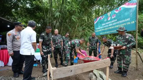Proses peletakan batu pertama pembangunan Jembatan Garuda oleh Pangdam Jaya di Desa Matagara Kecamatan Tigaraksa Kabupaten Tangerang 