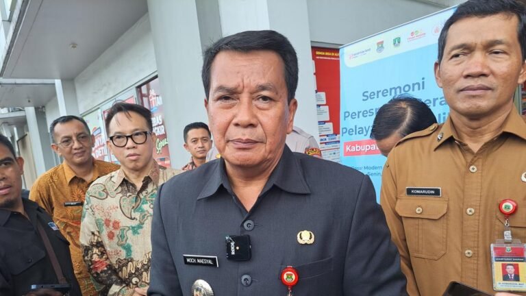 Bupati Tangerang Moch Maesyal Rasyid 