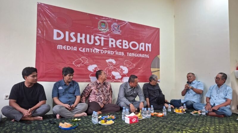 Diskusi Reboan Media Center DPRD Kabupaten Tangerang 