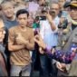 Camat Cisoka Sumartono nampak berdialog dengan perwakilan pedagang Eks TPPS Pasar Cisoka 