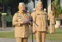 Wakil Bupati Tangerang Intan Nurul Hikmah saat menjadi Pembina Apel Senin dihadapan para pegawai Pemkab Tangerang, Senin 8 Juni 2026