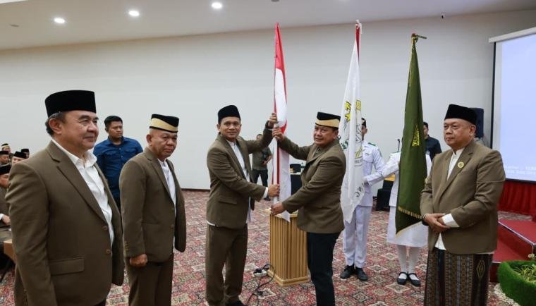Bupati Tangerang Moch Maesyal Rasyid melepas Kafilah Kabupaten Tangerang untuk berlaga di MTQ XXiII Tingkat Provinsi Banten 