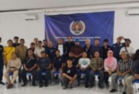 Usai rapat anggota PWI Kabupaten Tangerang berpose bersama 