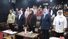 Wakil Bupati Tangerang Intan Nurul Hikmah bersama para pejabat dilingkungan DP3A dan Disperpusip Kabupaten Tangerang 